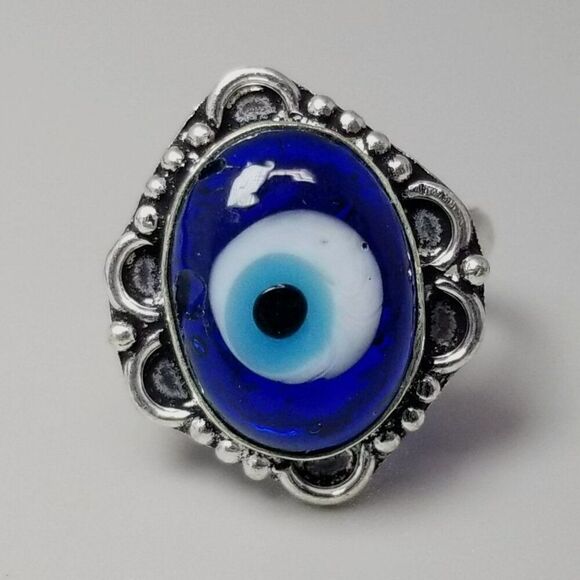 Vintage Evil Eye Blue Glass Oval Cabochon Ring, Bezel Silver Tone Size 8.5 Band - Picture 1 of 9